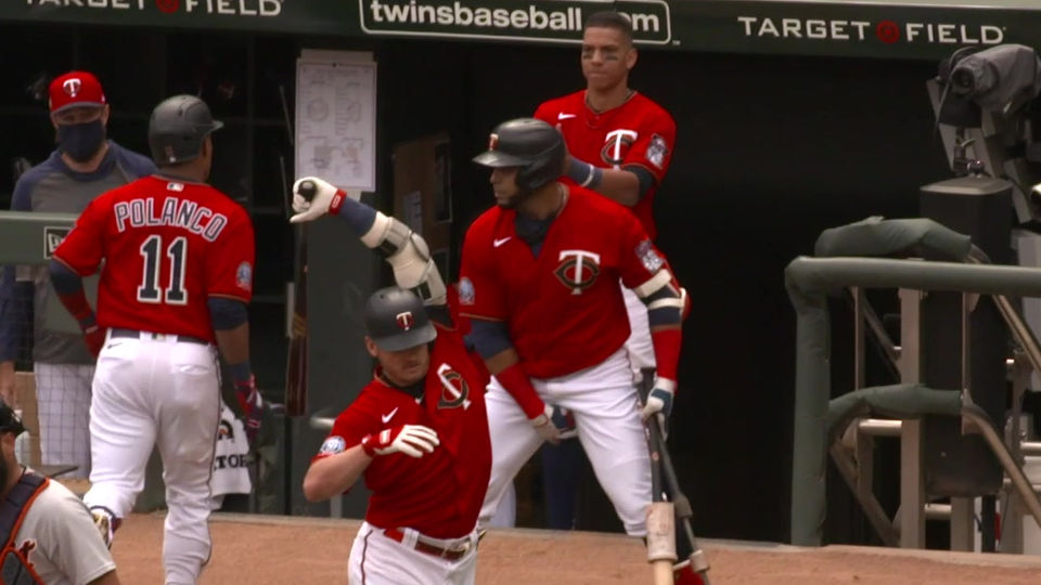 Polanco and Donaldson Homeruns